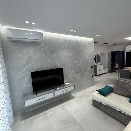 Alpha Lux Apartment ซารานเดอ ภายนอก รูปภาพ