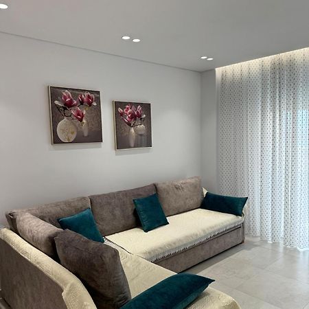 Alpha Lux Apartment ซารานเดอ ภายนอก รูปภาพ