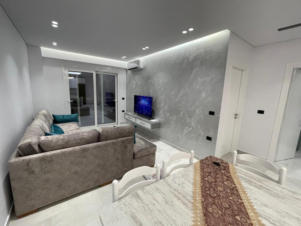 Alpha Lux Apartment ซารานเดอ ภายนอก รูปภาพ