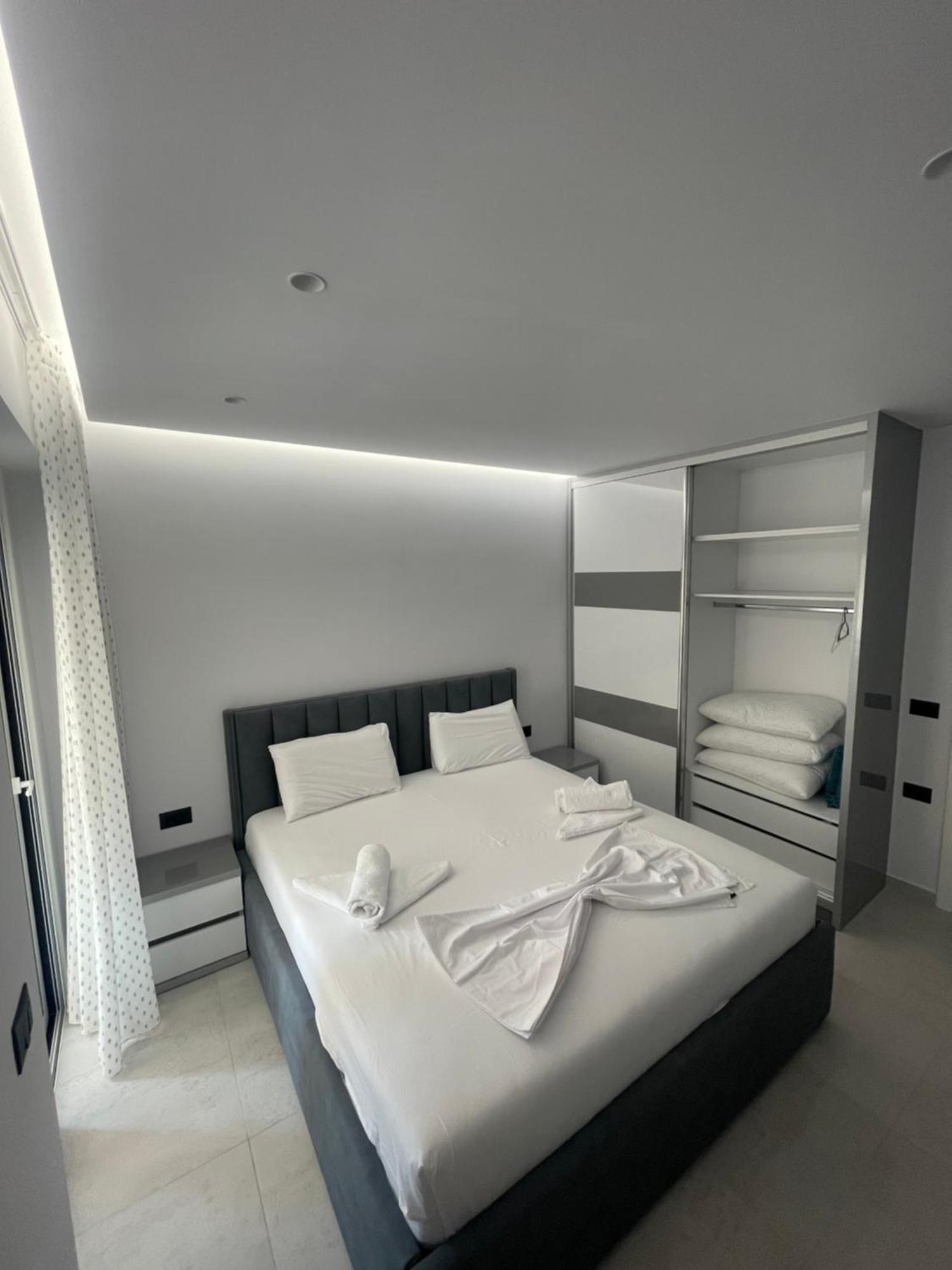 Alpha Lux Apartment ซารานเดอ ภายนอก รูปภาพ
